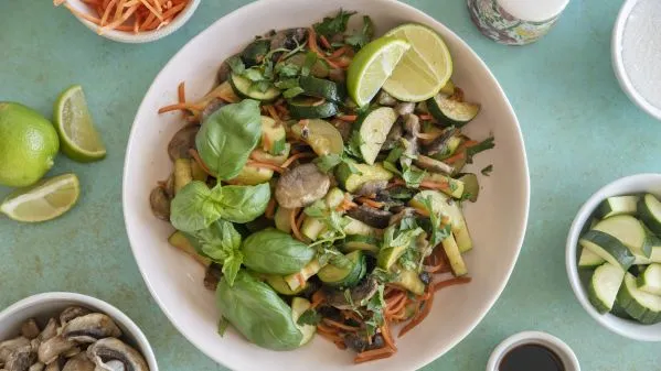 Delicious Thai Basil Stir-Fry with Fresh Vegetables