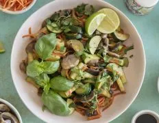 Delicious Thai Basil Stir-Fry with Fresh Vegetables