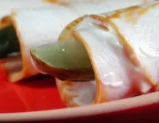 Delicious Turkey and Pickle Appetizer Roll-Ups