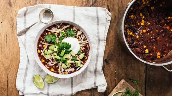 Deliciously Balanced Sweet & Spicy Veggie Chili Recipe