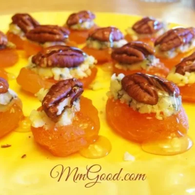 Dried Apricots With Blue Cheese