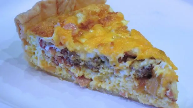 Easy Cheesy Bacon Quiche