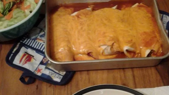 Easy Cheesy Beef Enchiladas