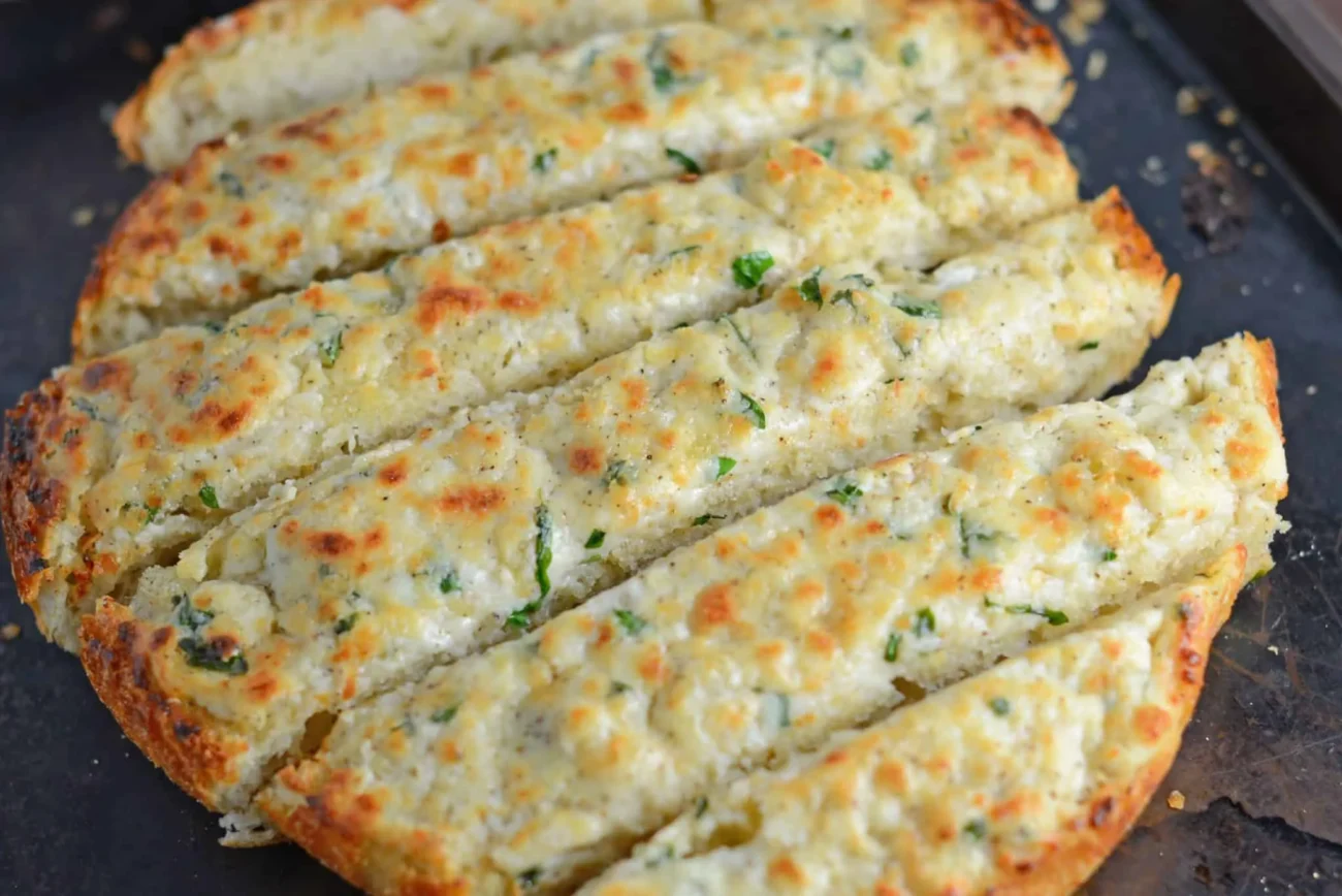 Easy Cheesy Garlic Breadsticks