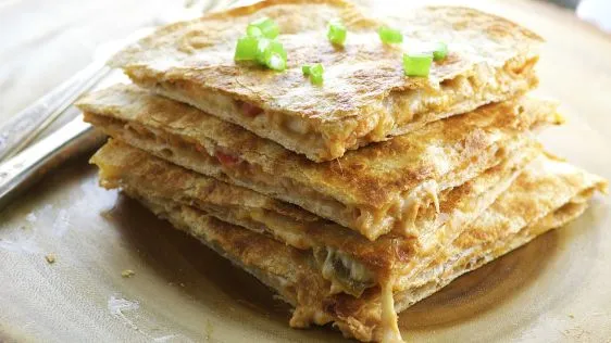 Easy Cheesy Tuna Quesadillas: A Quick & Healthy Meal Idea