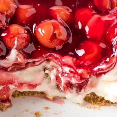 Easy Cherry Delight Dessert No Bake