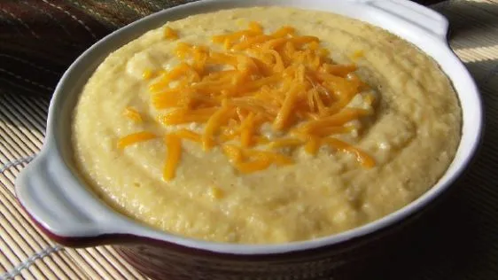 Easy, Creamy Cheese Grits