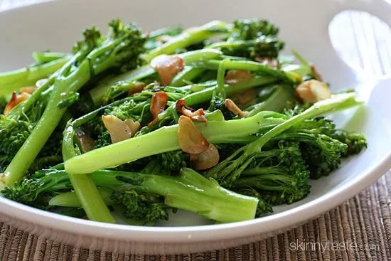 Easy Garlic Broccolini