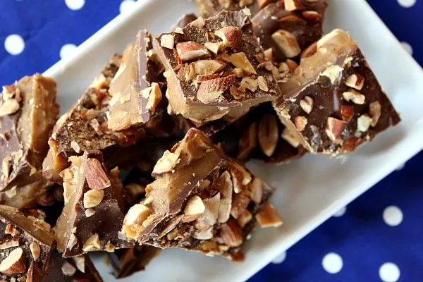 Easy Homemade Almond Roca