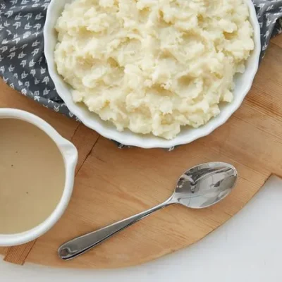 Easy Homemade Chicken Gravy From Scratch