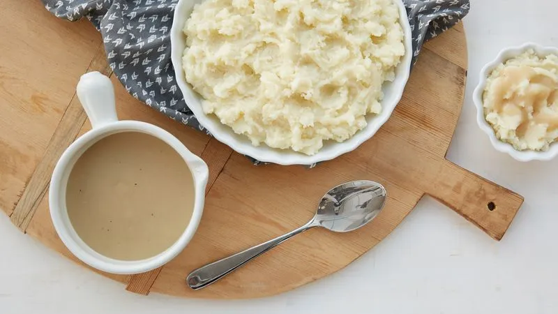 Easy Homemade Chicken Gravy From Scratch