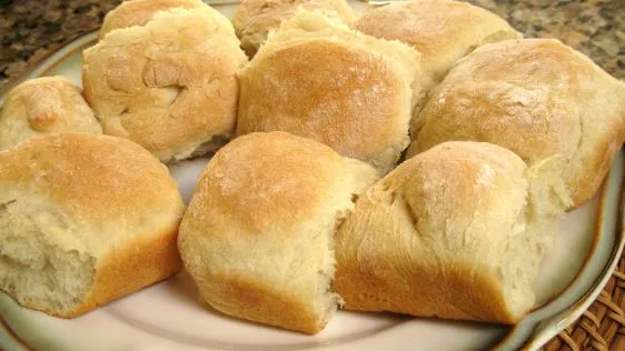 Easy Homemade Dinner Rolls Recipe for Bread Machines