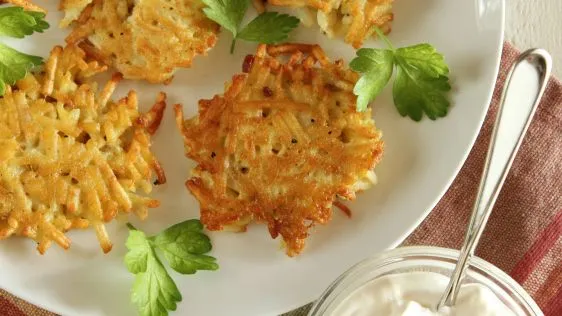 Easy Homemade Latke Recipe: Crispy Potato Pancakes