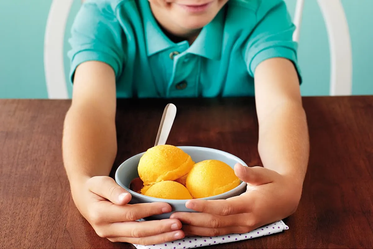 Easy Homemade Sorbet with Canned Fruit: A Quick & Delicious Recipe