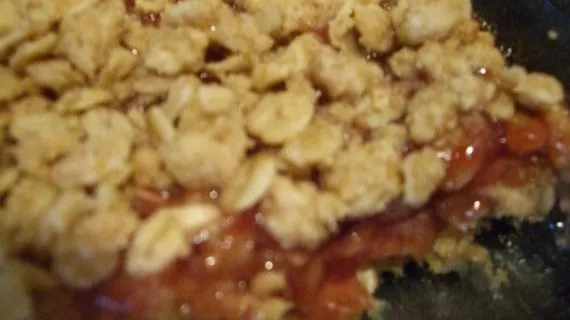 Easy Homemade Strawberry Oatmeal Crumble Bars