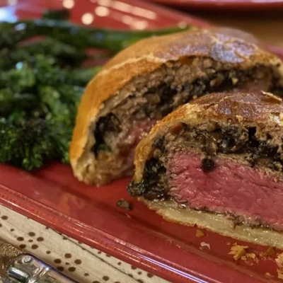 Easy Individual Beef Wellingtons