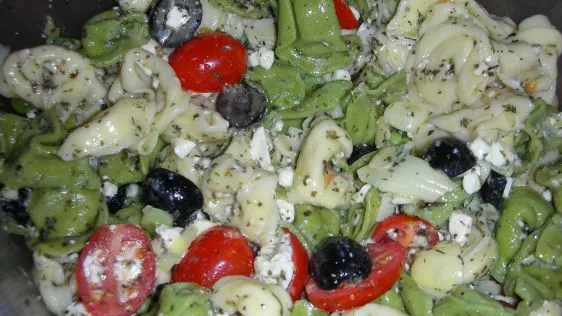 Easy Italian Tortellini Pasta Salad Recipe