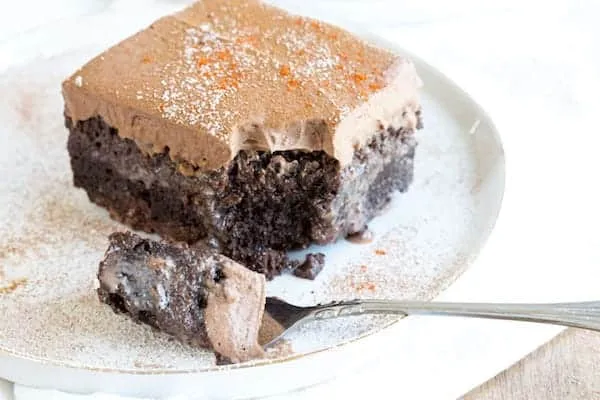 Easy Mexican Chocolate Cake