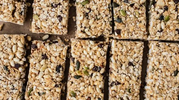 Easy No-Bake Whole-Grain Granola Bars Recipe