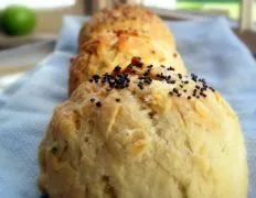 Easy No-Yeast Homemade Bread Rolls