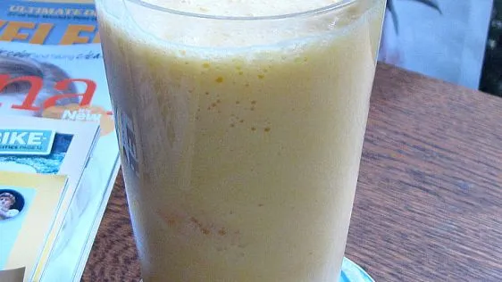 Easy Peasy Healthy Mango Lassi