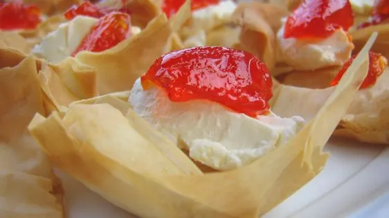 Easy Phyllo Pastry Tarts With Hot Pepper Jelly