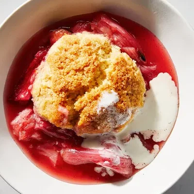 Easy Rhubarb Cobbler