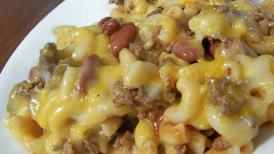 Easy Skillet Cheese-Topped Chili Macaroni