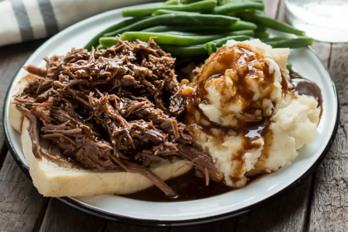 Easy Slow Cooker Roast Beef Sandwiches