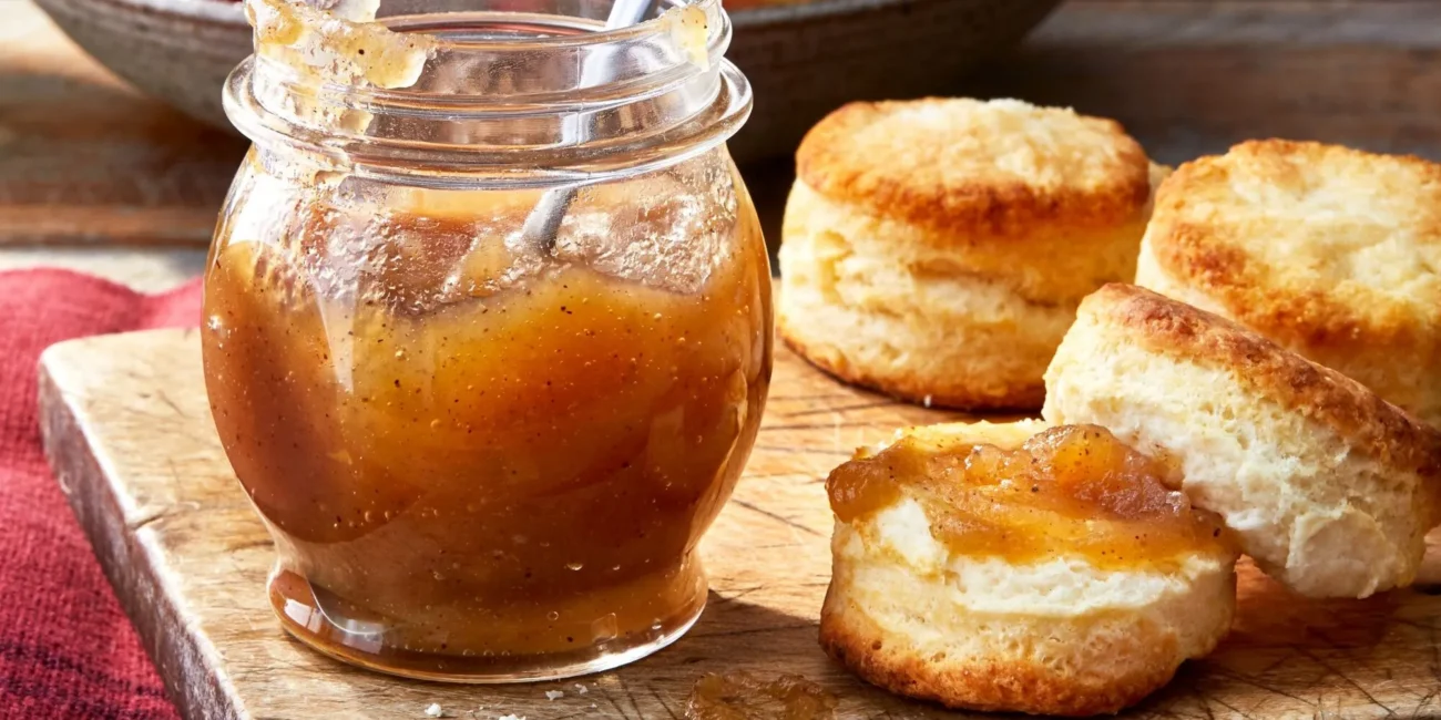 Easy Slow Cooker Southern-Style Apple Butter Recipe