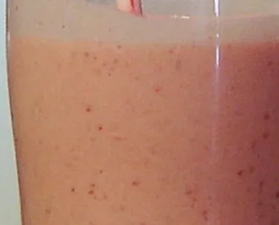 Easy Strawberry Smoothie