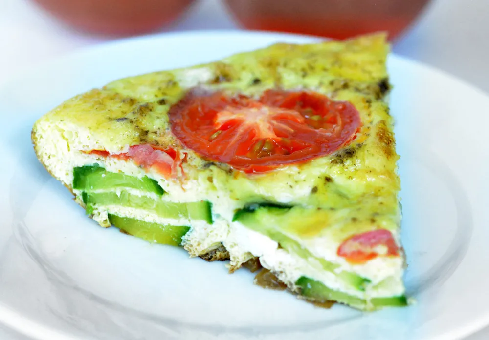 Easy Tomato and Zucchini Frittata Recipe for a Healthy Breakfast