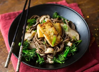 Easy Vegan Soba Noodle Stir Fry With Fresh Vegetables