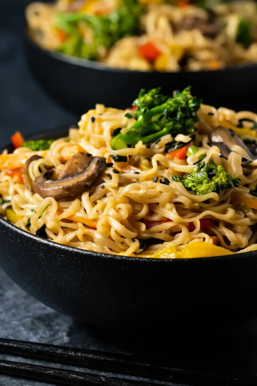 Easy and Delicious Vegetarian Chow Mein for a Quick Dinner