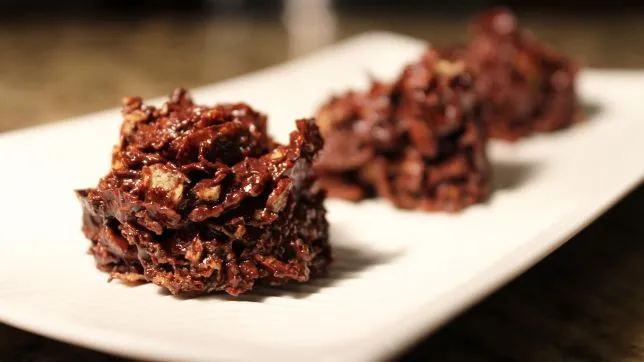 Eggless Quick Chocolate Crisps