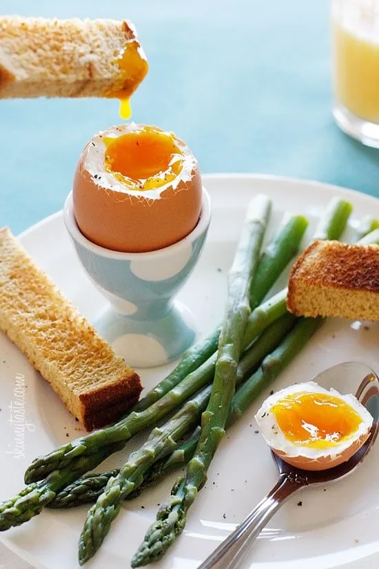 Eggs And Soldiers With Asparagus