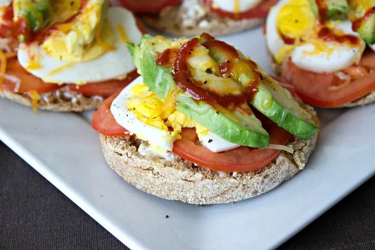 Eggs And Tomato Breakfast Melts