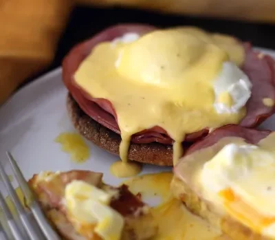 Eggs Benedict