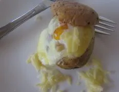 Eggs In Baked Potatoes