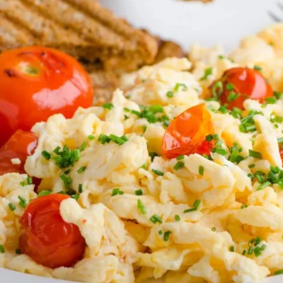 Eggs With Scallions And Tomatoes