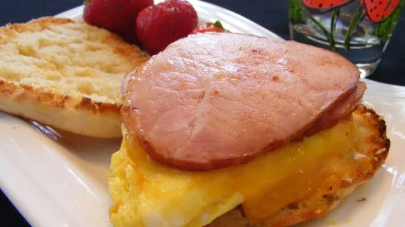 English Muffin, Canadian Bacon And Egg