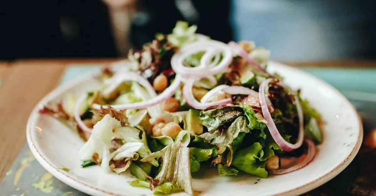 Fake Tuna Salad Chickpea