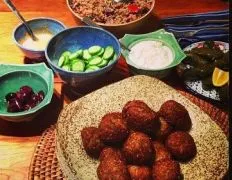 Falafel With Tahini Sauce