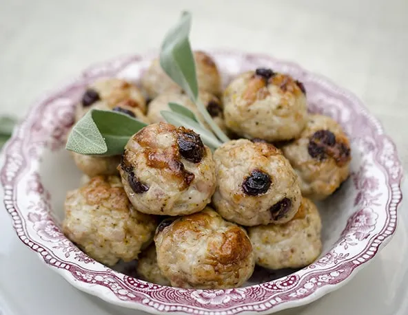 Fall Balls Turkey Meatballs With Cranberry