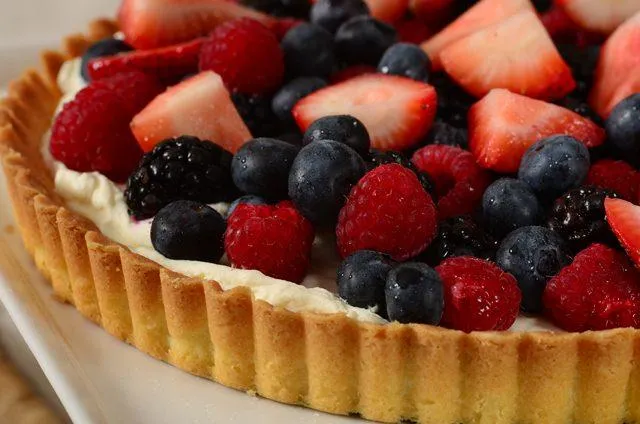 Fast Fruit Tarts