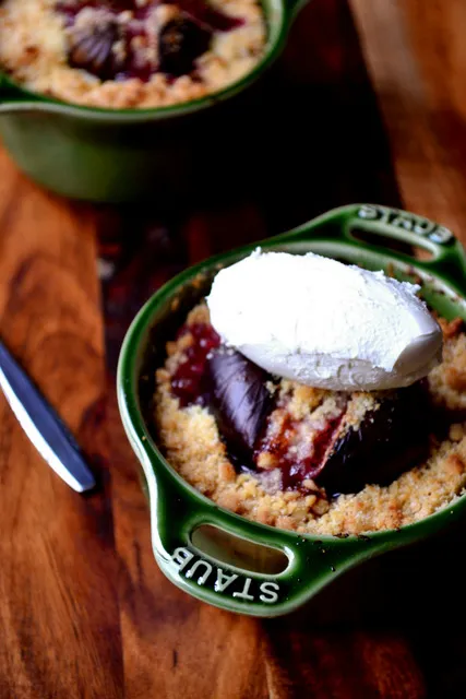 Fig And Pear Crumble