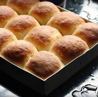 Fluffy &Amp; Flavorful Spiced Indian Bread Rolls