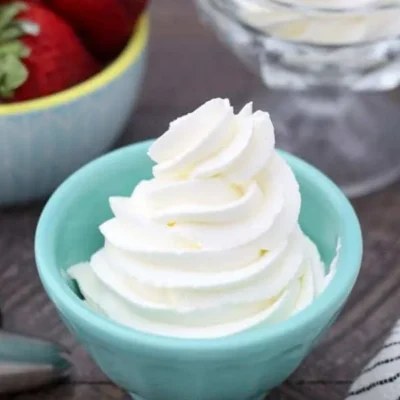 Fluffy Homemade Whipped Cream Frosting Recipe