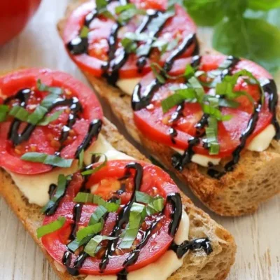 French Bread Pizza Caprese