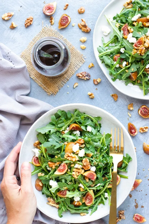 Fresh Fig And Arugula Salad With Goat Cheese